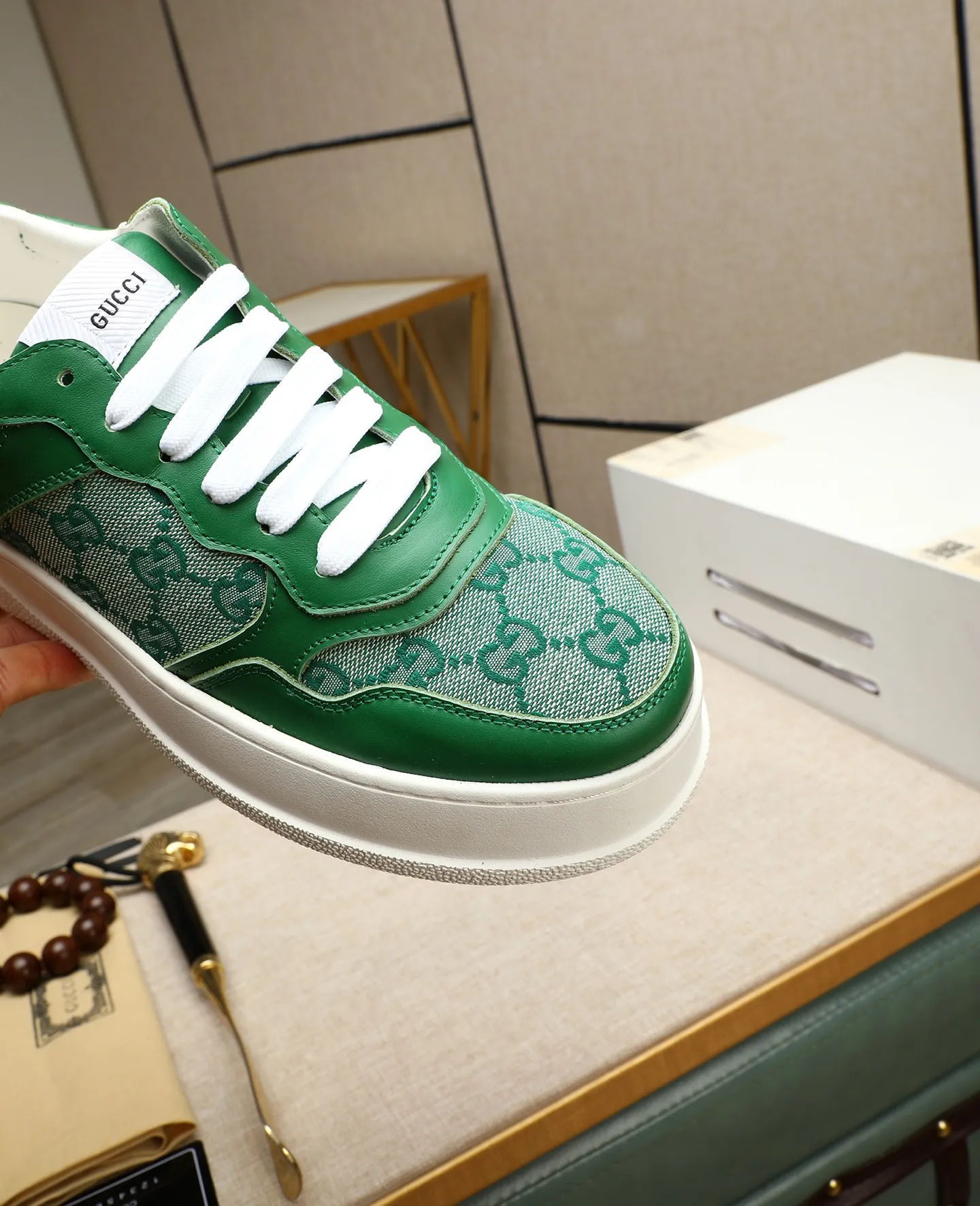 Men's shoes 💰400 GUCCI🔍🔍The latest models are on sale at the same time at the counter. Original calfskin imported from Italy, genuine leather lining, (high-end, extravagant, and classy) with exquisite workmanship. Soles: Original soles specially provided by the original factory. ⚠Exclusive double-layer movable molded soles are super comfortable⚠. Photos of the real thing🎬The real thing is better🔍🔍"High quality·Follow the order" Code number 38-44